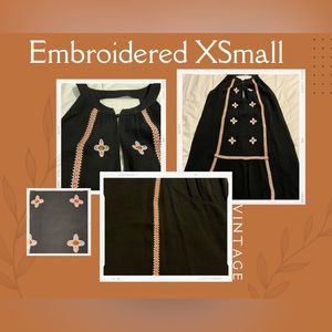 Embroidered Vintage Keyhole Opening Dress XSmall